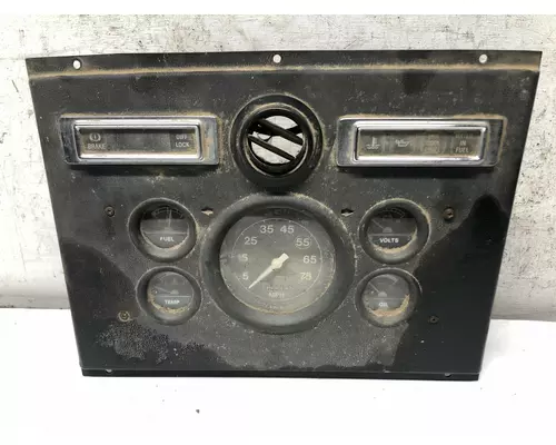 Ford LT8000 Instrument Cluster