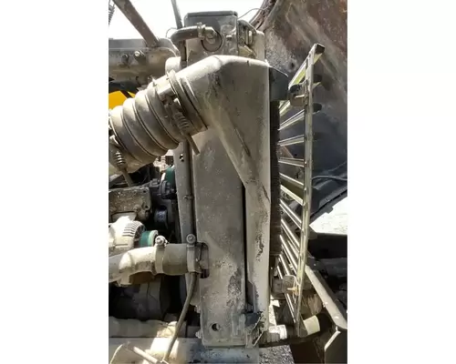 Ford LT8000 Intercooler