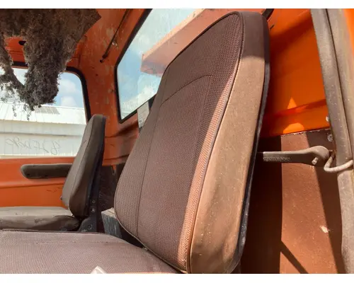 Ford LT8000 Seat (non-Suspension)