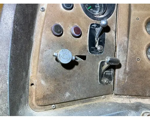 Ford LT9000 Dash Assembly