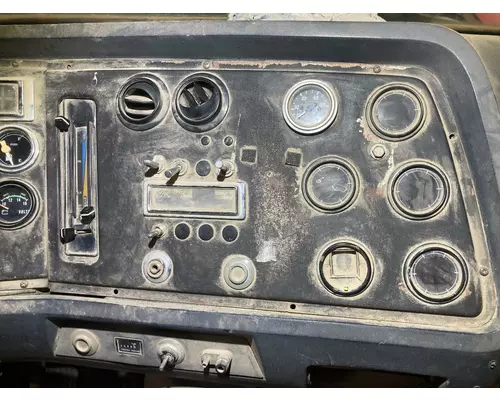 Ford LT9000 Dash Assembly