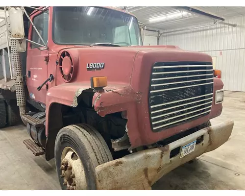 Ford LT9000 Hood