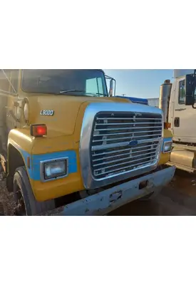 Ford LT9000 Hood