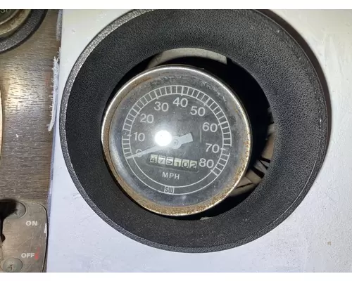 Ford LT9000 Speedometer (See Also Inst. Cluster)
