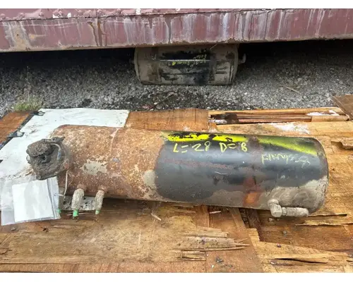 Ford LT9513 LOUISVILLE 113 Air Tank