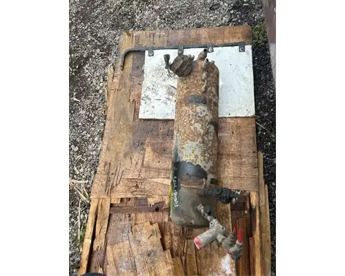 Ford LT9513 LOUISVILLE 113 Air Tank
