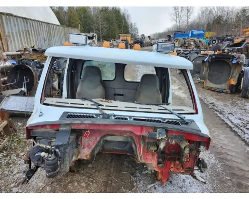 Ford LT9513 LOUISVILLE 113 Cab