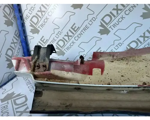 Ford LT9513 LOUISVILLE 113 Fender Extension