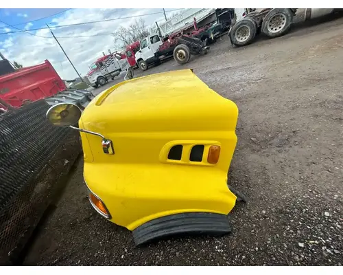 Ford LT9513 LOUISVILLE 113 Hood