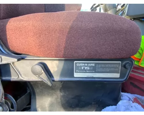 Ford LT9513 LOUISVILLE 113 Seat, Front