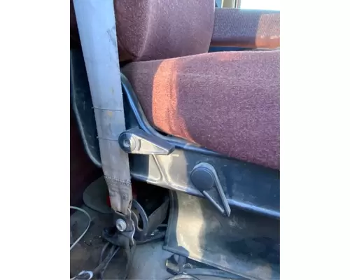 Ford LT9513 LOUISVILLE 113 Seat, Front