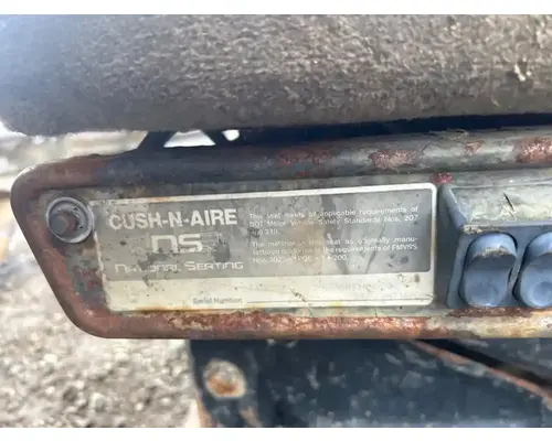 Ford LT9513 LOUISVILLE 113 Seat, Front