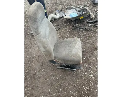 Ford LT9513 LOUISVILLE 113 Seat, Front