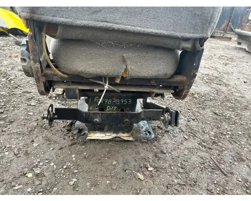 Ford LT9513 LOUISVILLE 113 Seat, Front