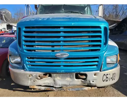 Ford LT9522 Louisville 122 Hood