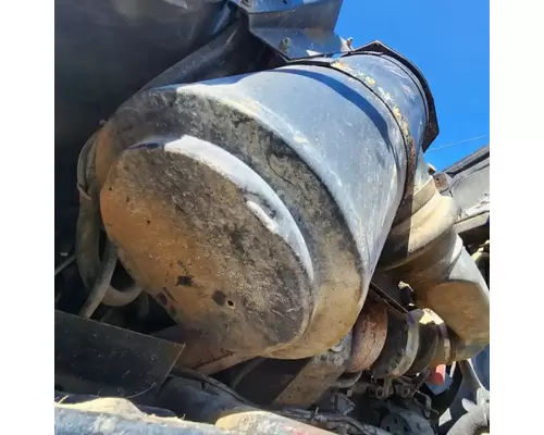 Ford LTL9000 Air Cleaner