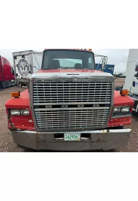 Ford LTL9000 Grille