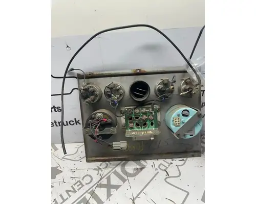 Ford LTL9000 Instrument Cluster