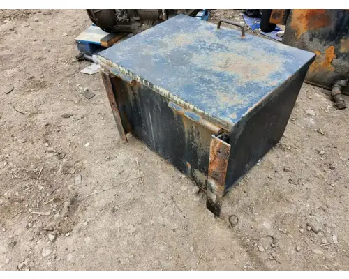 Ford LTL9000 Tool Box