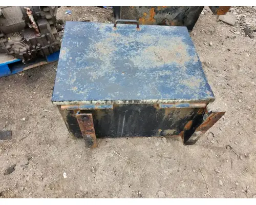 Ford LTL9000 Tool Box
