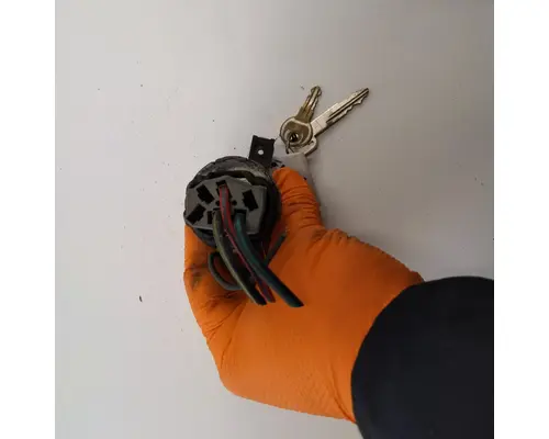 Ford LTLA9000 AERO MAX 120 Ignition Switch