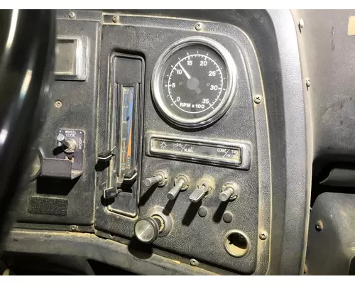 Ford LTS8000 Dash Assembly