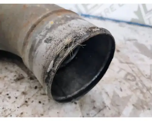 Ford LTS9000 Exhaust Pipe