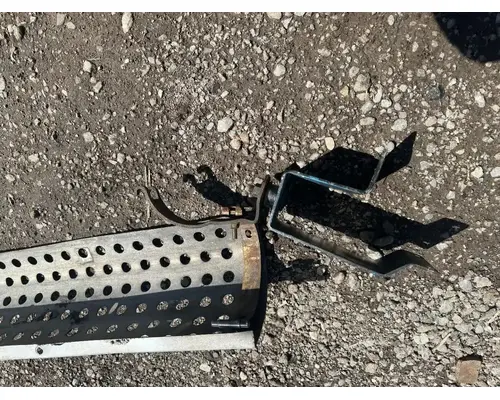 Ford LTS9000 Exhaust Pipe