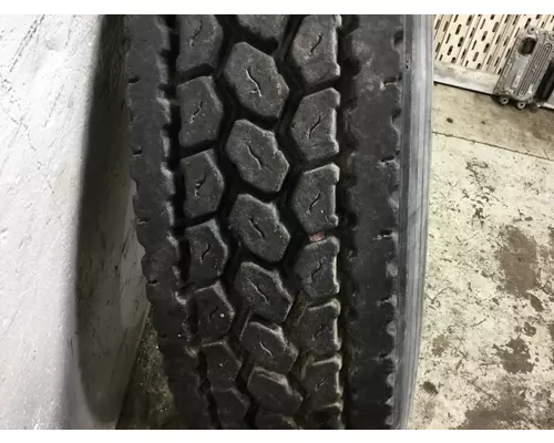 Ford LTS9000 Tires