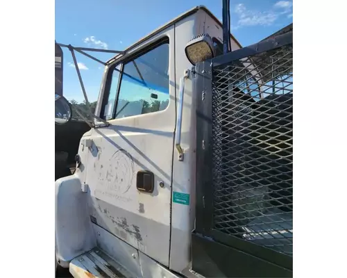 Cab Ford LN7000 Complete Recycling Group LLC