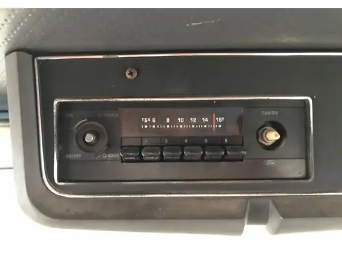 Radio Ford LN8000 Vander Haags Inc Cb