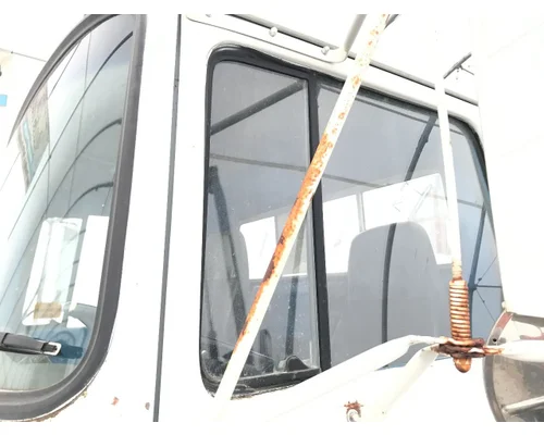 Door Vent Glass, Front Ford LN8000 Vander Haags Inc CB