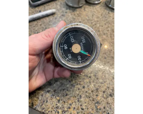 Gauges (all) FORD LN8000 Truck Salvage International Inc