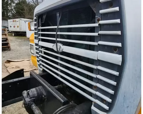 Grille Ford LN8000 Complete Recycling Group LLC