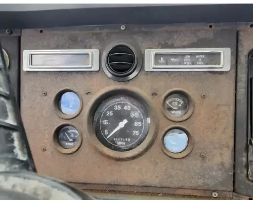 Instrument Cluster Ford LN8000 Complete Recycling Group LLC