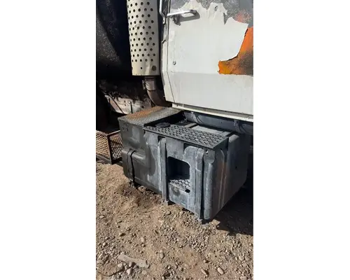 Fuel Tank Ford LNT9000 Holst Truck Parts