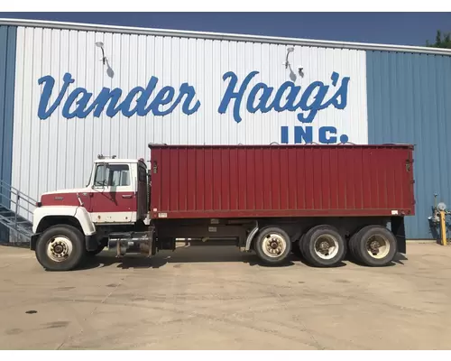 Complete Vehicle Ford LNT9000 Vander Haags Inc Sp