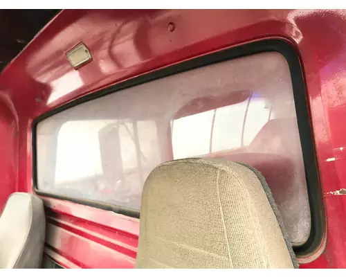 Back Glass Ford LT8000 Vander Haags Inc Cb