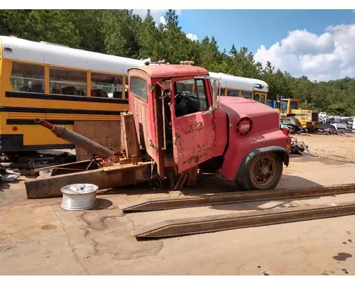 Cab FORD LT8000 Crest Truck Parts