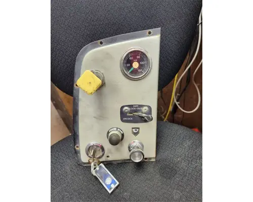 Dash Assembly Ford LT9000 Casey's Truck Salvage World