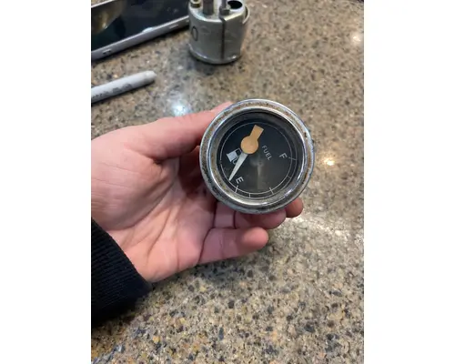 Gauges (all) FORD LT9000 Truck Salvage International Inc