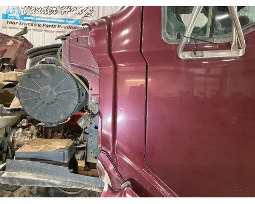 Cab FORD LT9513 LOUISVILLE 113 Vander Haags Inc Sf