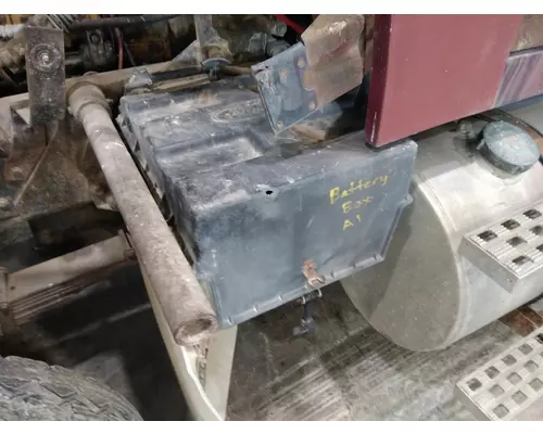 Battery Box FORD LTL9000 LKQ Thompson Motors - Wykoff