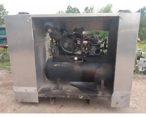 Equipment (Mounted) Ford LTL9000 Dixie Truck Centre