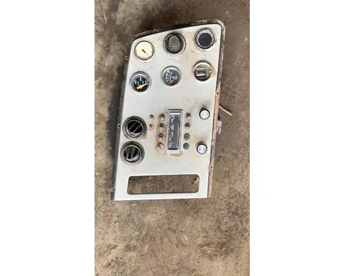 Instrument Cluster FORD LTS9000 Truck Salvage International Inc