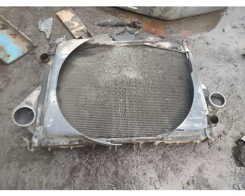 Radiator FORD LTS9000 2679707 Ontario Inc