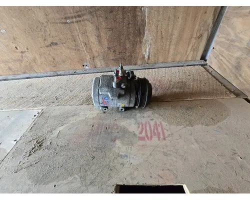 Air Conditioner Compressor FORD V10 Crest Truck Parts