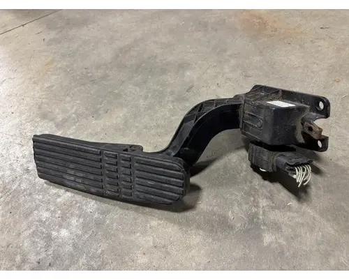 Accelerator Parts FREIGHTLINER  K &amp; R Truck Sales, Inc.