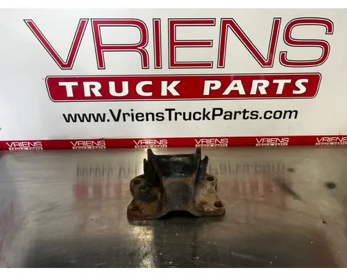 Brackets, Misc. FREIGHTLINER  Vriens Truck Parts