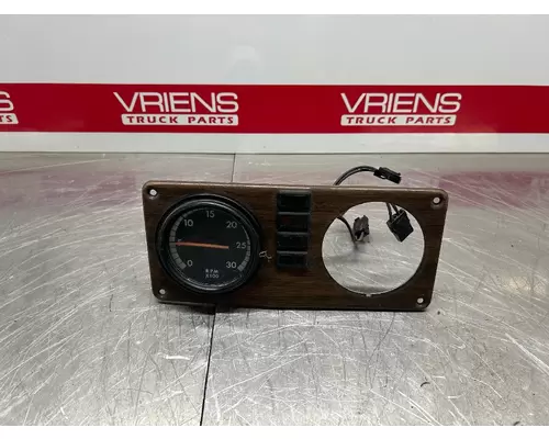 Dash Panel FREIGHTLINER  Vriens Truck Parts